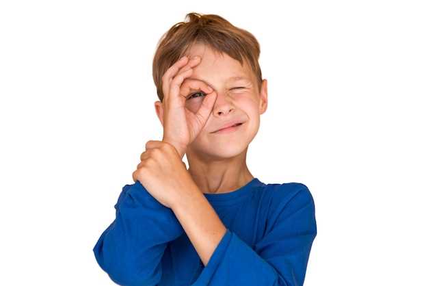 Симптомы гноения глазок у ребенка