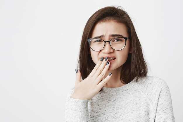 Как эффективно избавиться от бактерий во рту?